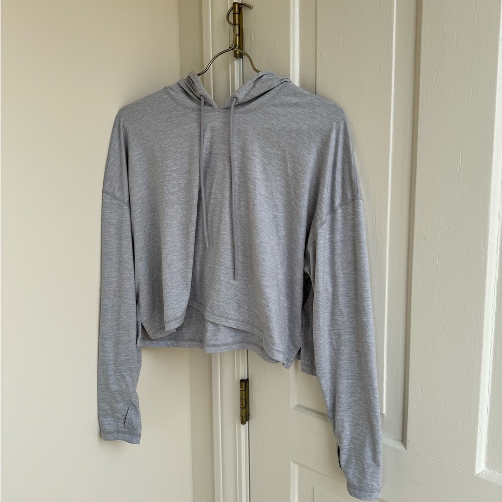 NWOT Athleta Women’s Light Grey Sweatshirt